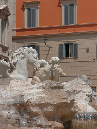 Statuen am Trevibrunnen - Latium (Rom) (Rom)