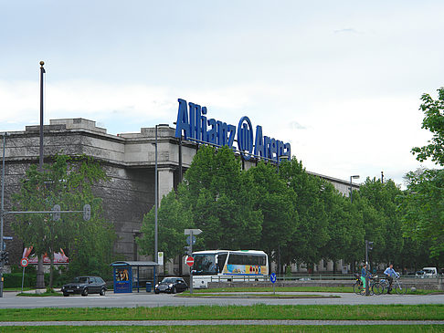 Haus der Kunst mit Allianz Arena - Bayern (München)