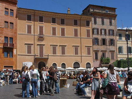 Menschen auf der Piazza - Latium (Rom) (Rom)